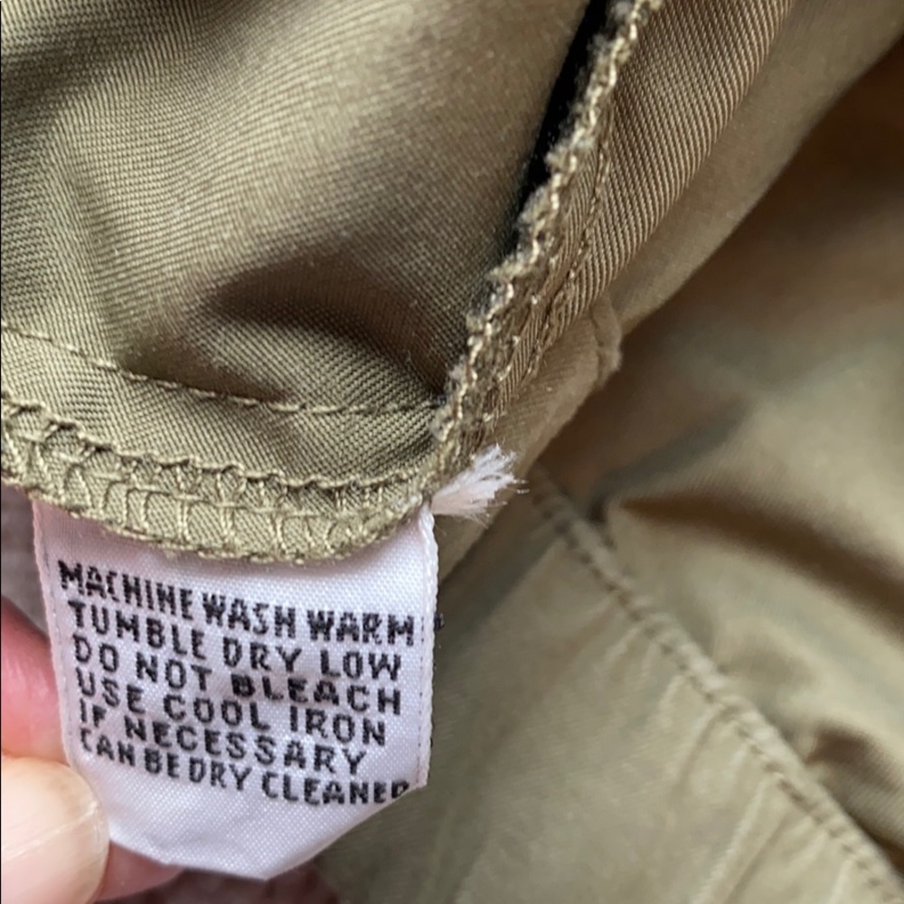 Tommy Bahama olive green jacket. - Picture 6 of 6